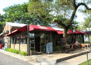 Café Hits Di Tangerang