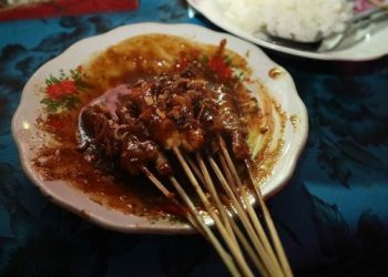 Kuliner-Kaki-Lima-Tegal