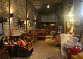 Kafe-Dekat-Alun-Alun-Nganjuk