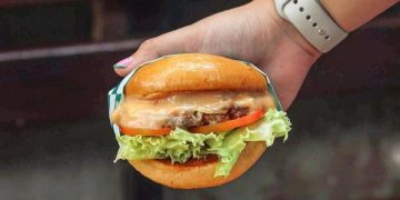 Rekomendasi Tempat Makan Burger di Surabaya